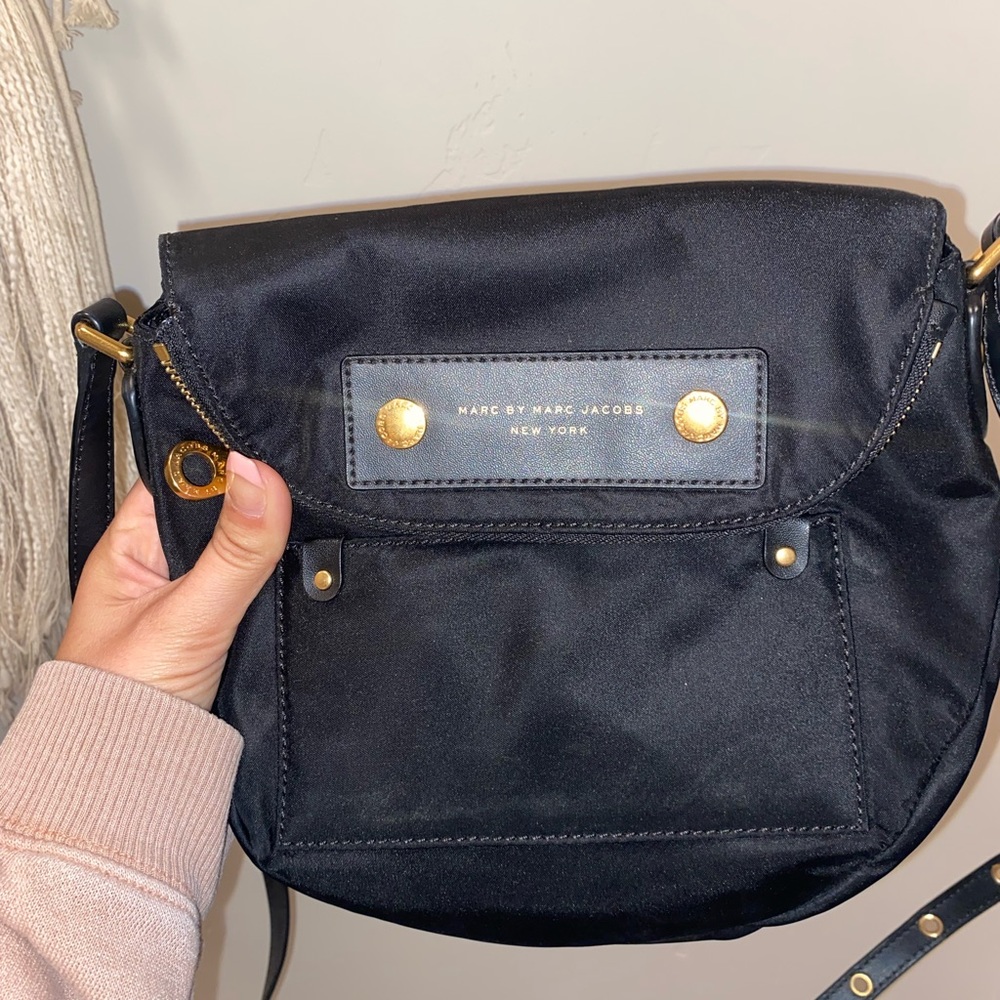 Marc by Marc Jacobs black cross body!